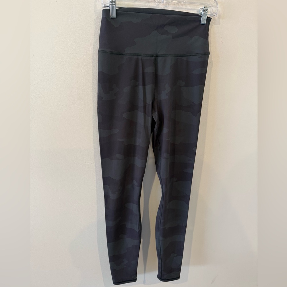 ALO Yoga Women's Camouflage Leggings - Charcoal